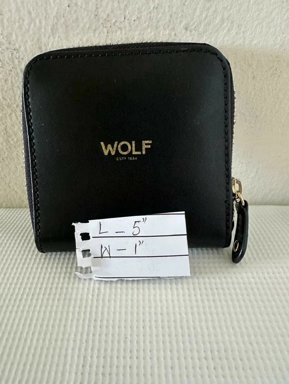 Wolf 1834 wear shown studs
